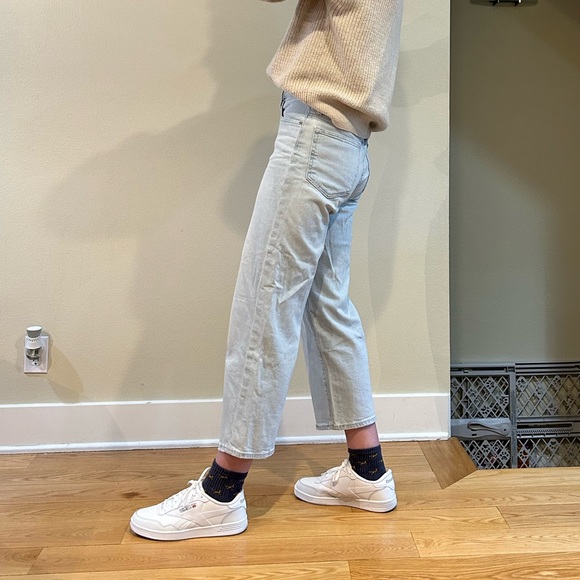 J. Crew Light wash cropped Jeans Size 27 - Picture 4 of 5